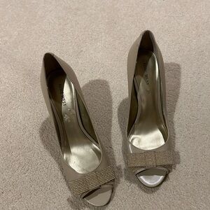 Nine West Women's Taupe Peep-Toe Heels with Bow